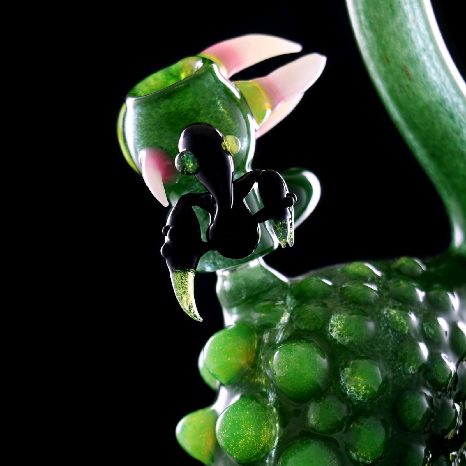 Green Praying Mantis | Dab Rig
