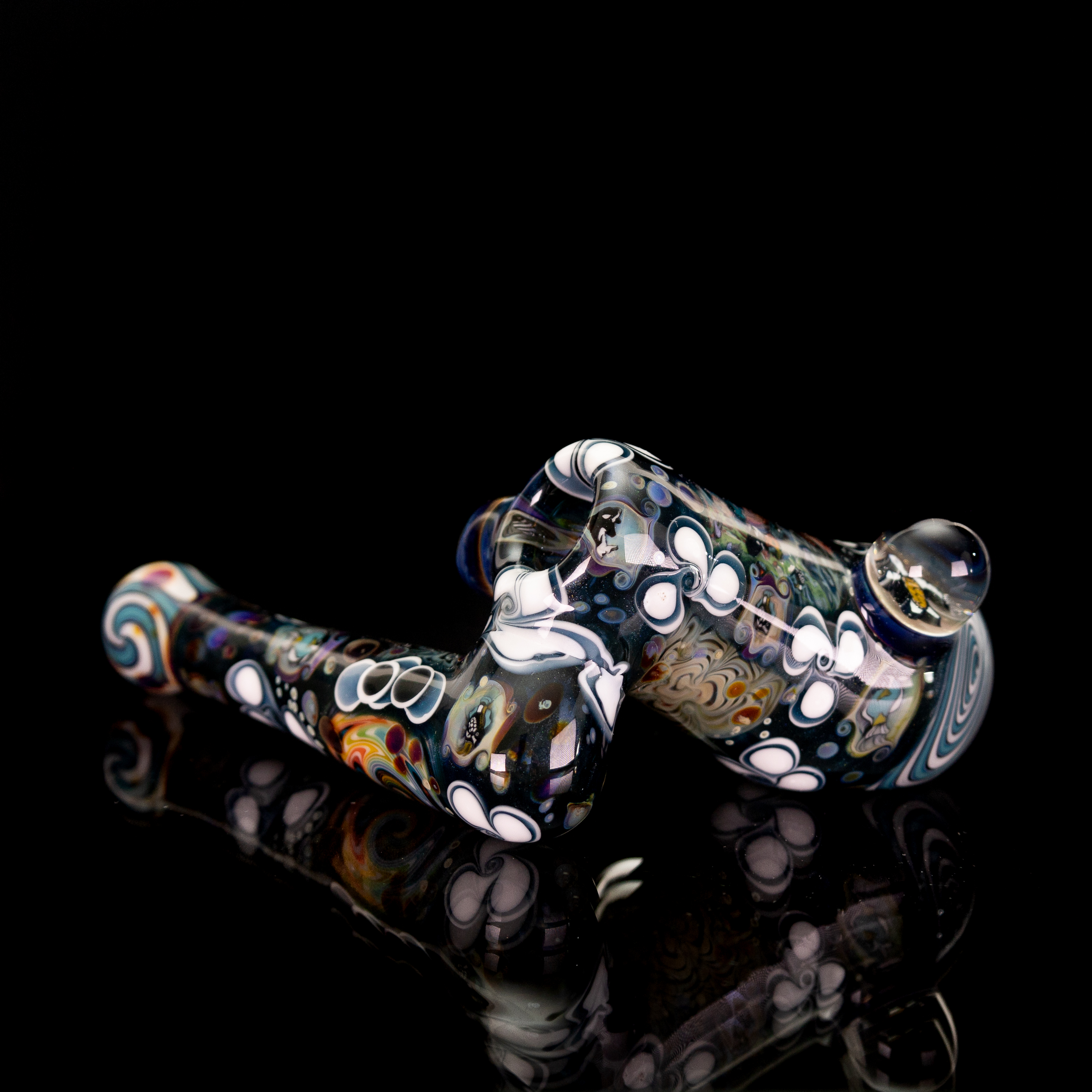 L-Shaped Pipe Under the Sea