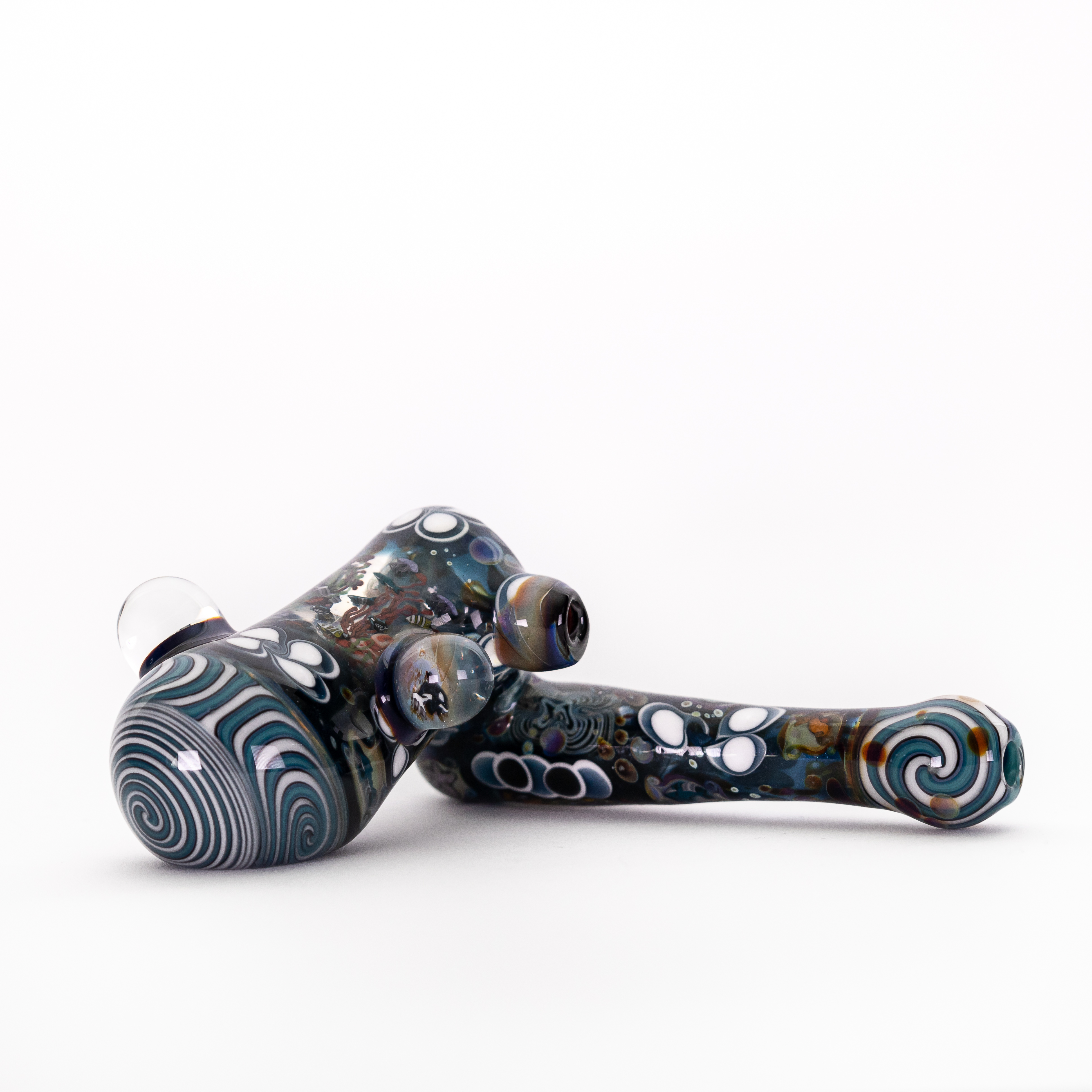 L-Shaped Pipe Under the Sea